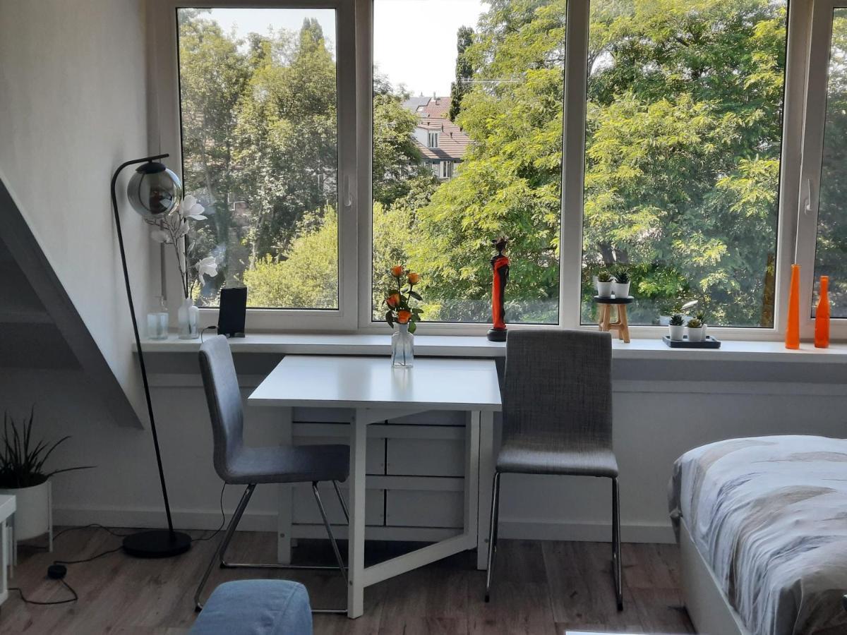 Studio 76 Groningen Met Gratis Leenfietsen Otel Dış mekan fotoğraf