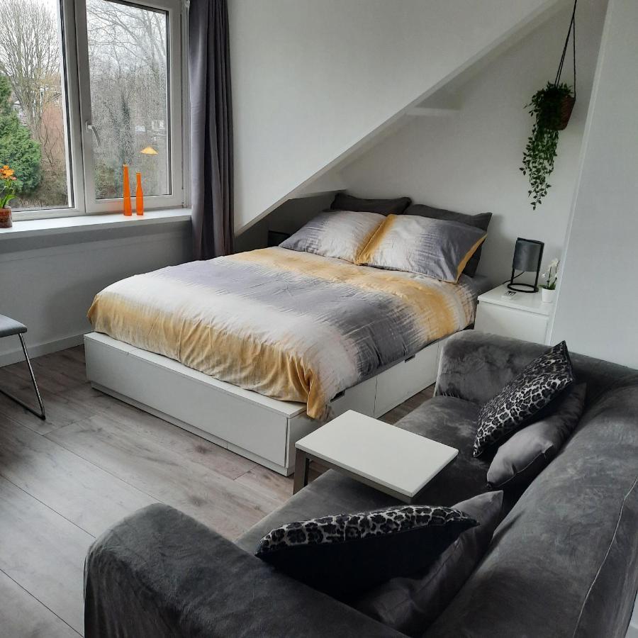 Studio 76 Groningen Met Gratis Leenfietsen Otel Dış mekan fotoğraf